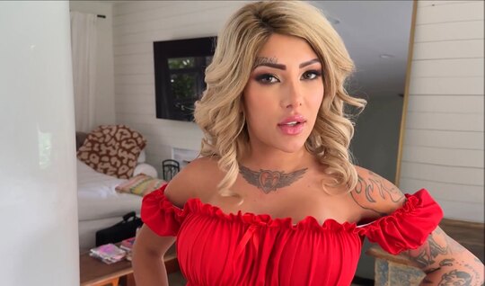 Предстоящая командировка вполне реальный повод отсосать пасынку член. Откройте и смотрите видео онлайн.