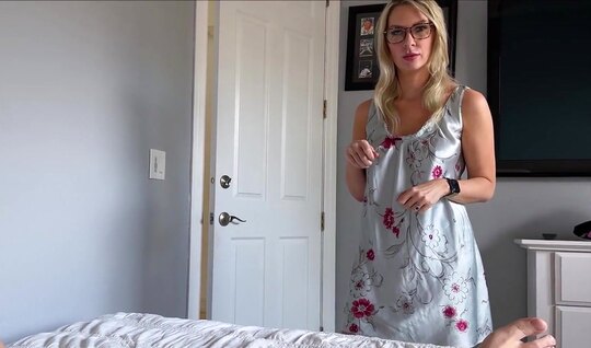 Зятю ни разу не возбраняется трахать невесту и мачеху в том числе. Видео доступно для онлайн-показа. Зятю ни разу не возбраняется трахать невесту и мачеху в том числе. Видео доступно для онлайн-показа.