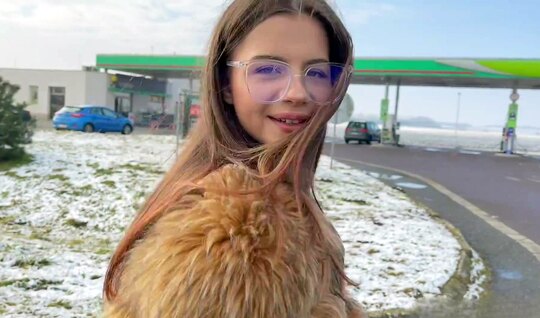 Короче, для дальнобойщиков цена одна, для кастинга другая