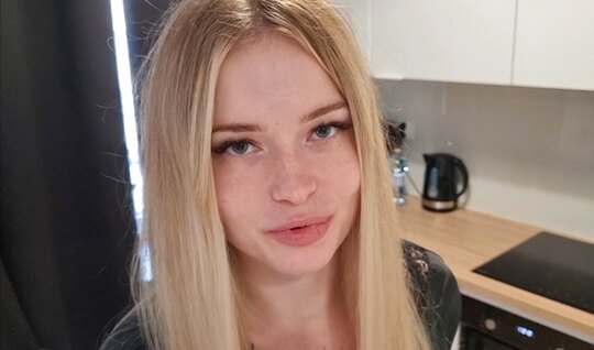 Если нету денег и нечего жевать, вам тогда придется пенис пососать...