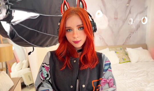 Свити Фокс опять снимается в приватных сценах и это ей нравится!...